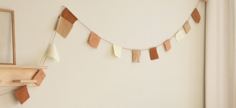 vlaggenlijn op babykamer