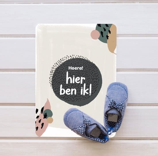 Mijlpaalkaart met babyschoenen