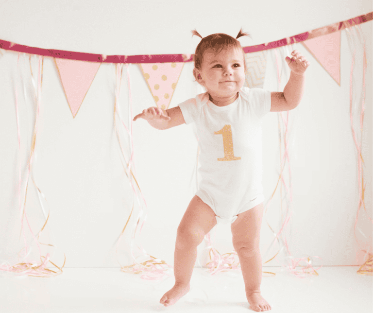 Kind viert eerste verjaardag