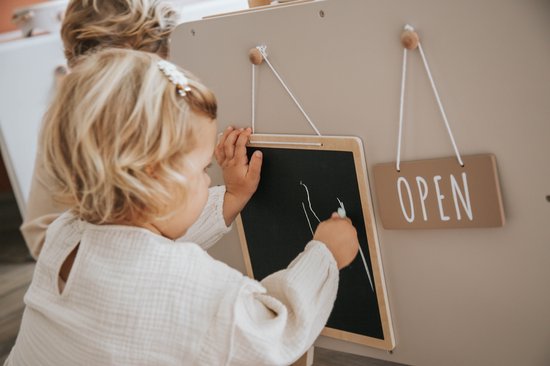 Speelgoedkeuken label label