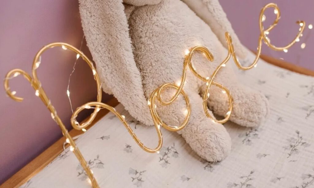 Origineel kraamcadeau - naamlampje