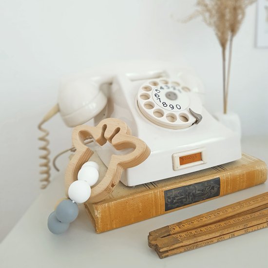 Ecovriendelijke houten bijtring in vorm giraffe